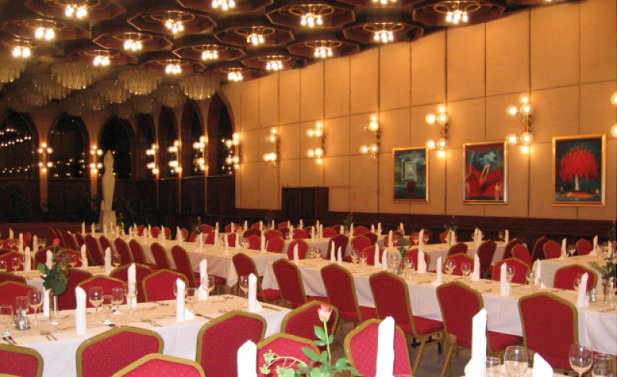 Hotel Konferencia Győr Exterior foto